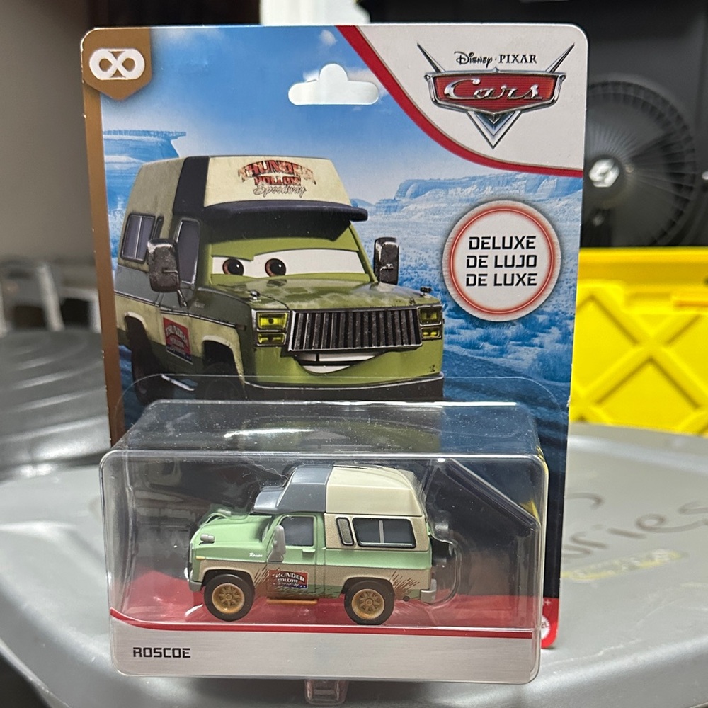 Mattel Cars Roscoe Deluxe Toy - Green and White